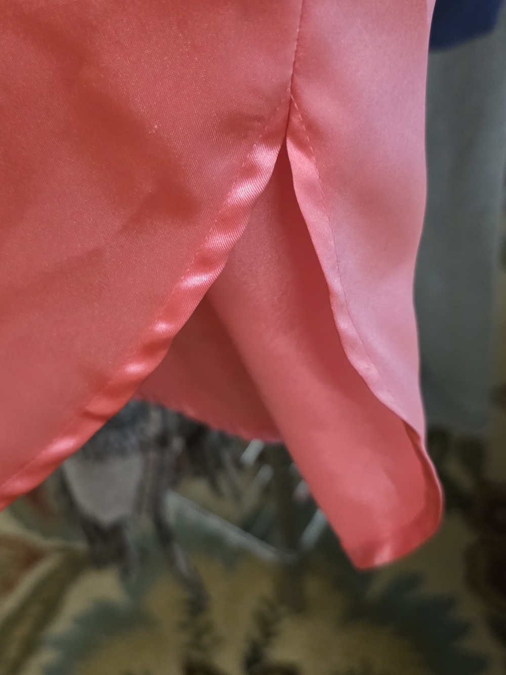 Vintage Victoria’s Secret Gold Label Pink Satin Sleep Shirt M/L - Picture 6 of 6